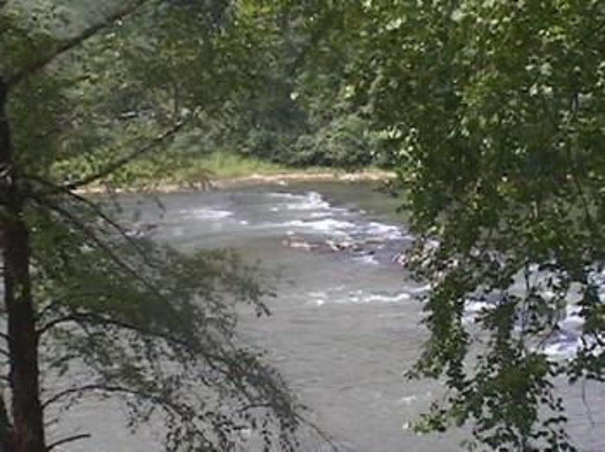 Riverbend Lodging Bryson City Εξωτερικό φωτογραφία