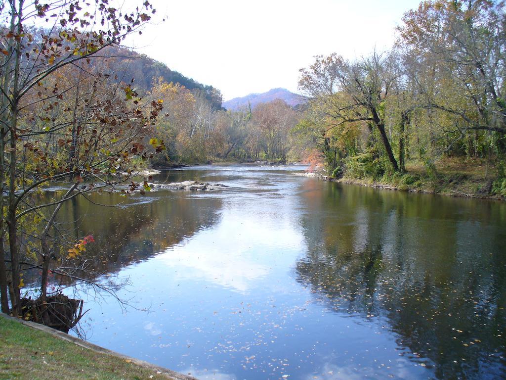 Riverbend Lodging Bryson City Εξωτερικό φωτογραφία
