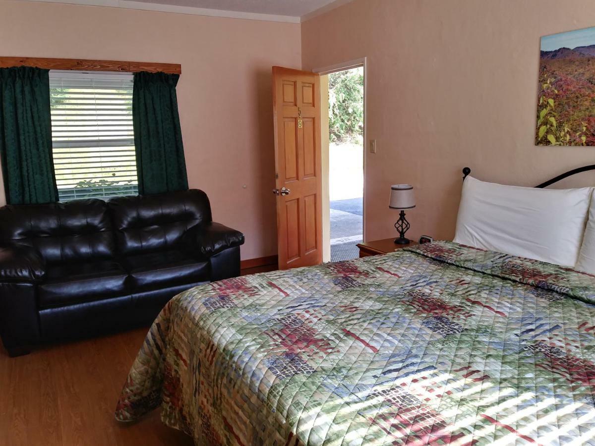 Riverbend Lodging Bryson City Εξωτερικό φωτογραφία